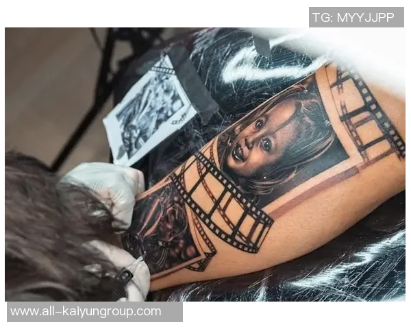 我的纹身故事与格里马尔多的职业信仰交织的勤奋之路 我的纹身故事与格里马尔多的职业信仰交织的勤奋之路